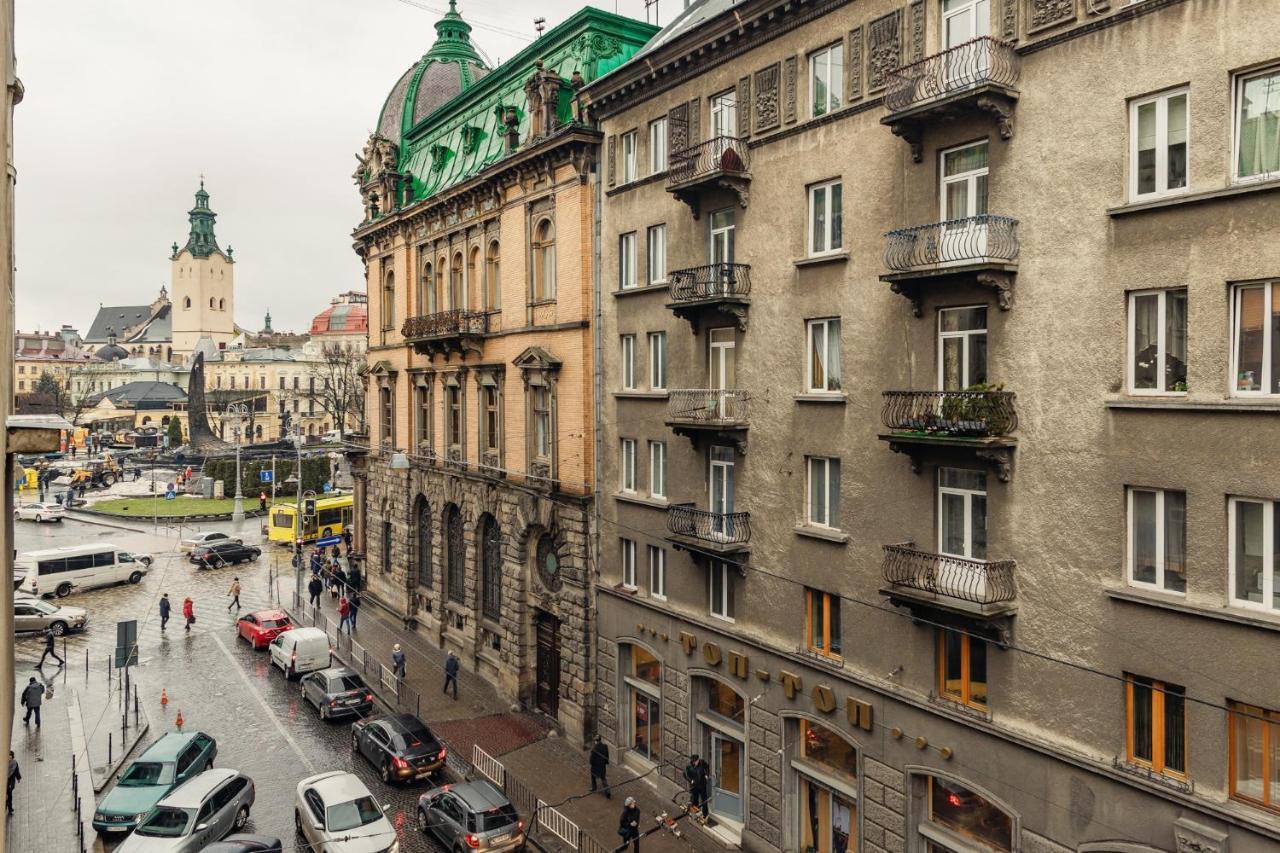 Mini Hotel Barvy Lvova On Hnatyuka St. Exterior foto